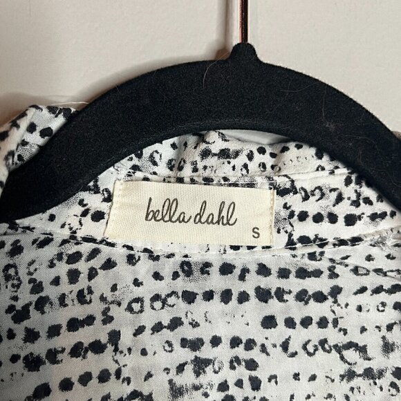Bella Dahl patterned button down shirt - Picture 3 of 5